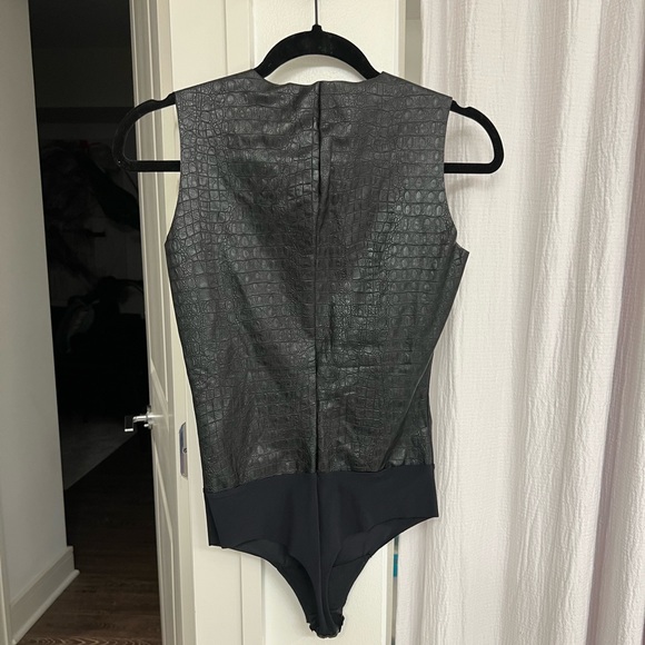 Commando leather croc body suit - Picture 3 of 4